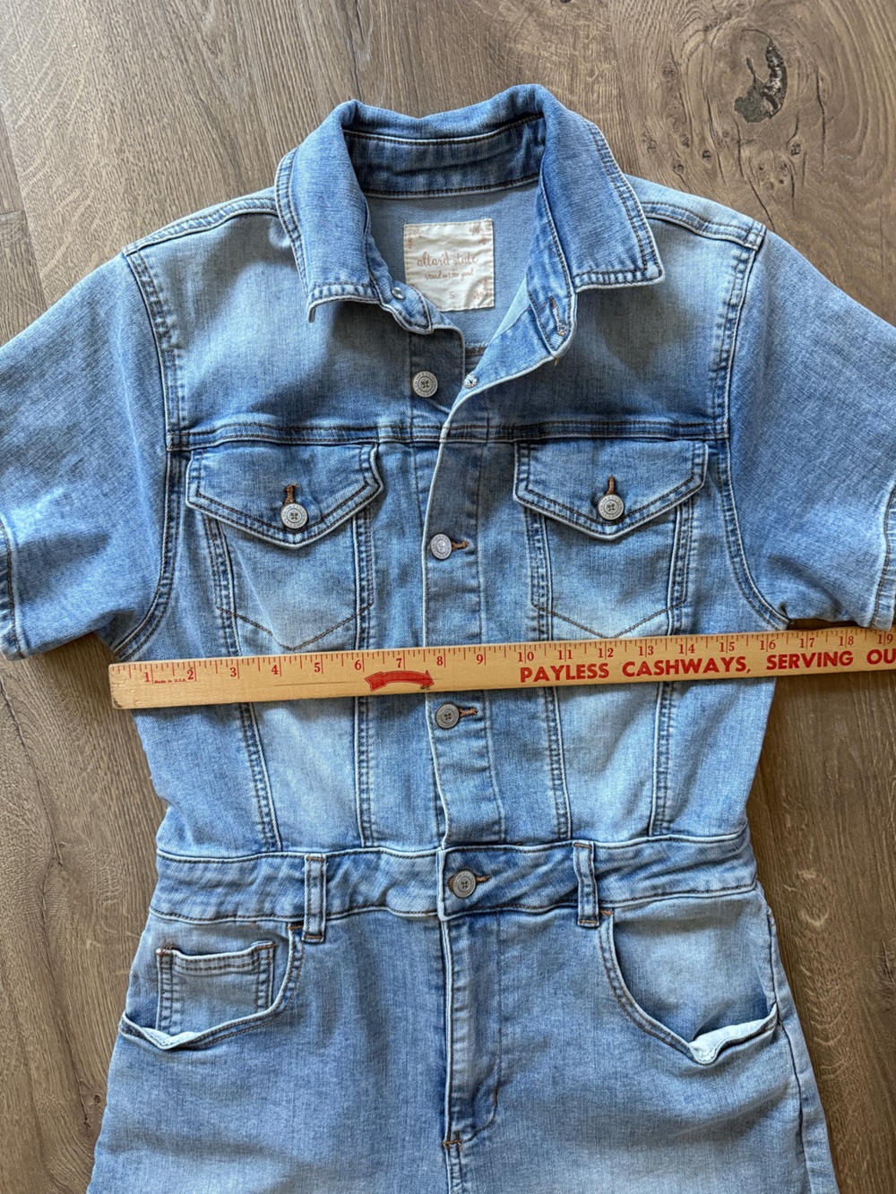 Altar'd State Light Wash Denim Short Sleeve Romper size small - Picture 7 of 13
